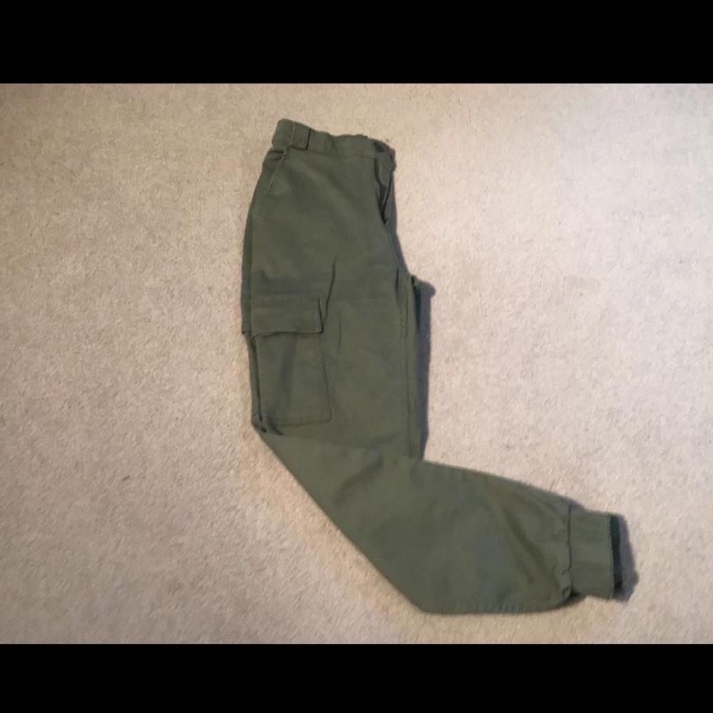 green crew pant